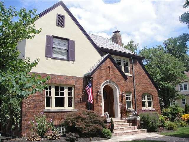 1st image of 80 W College Ave