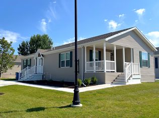 5169 Coventry Dr, Holly, MI 48442