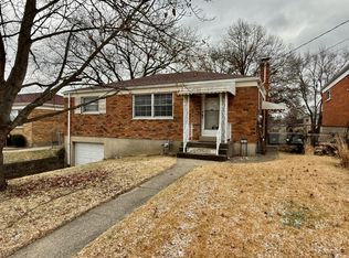 784 Woodyhill Dr, Cincinnati, OH 45238