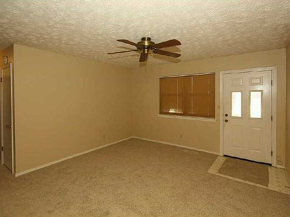 2nd image of 1108 W Chambers Ct