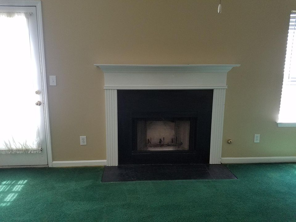 Family room with Fireplace