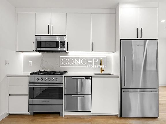 2nd image of 1618 Beacon St #3VC