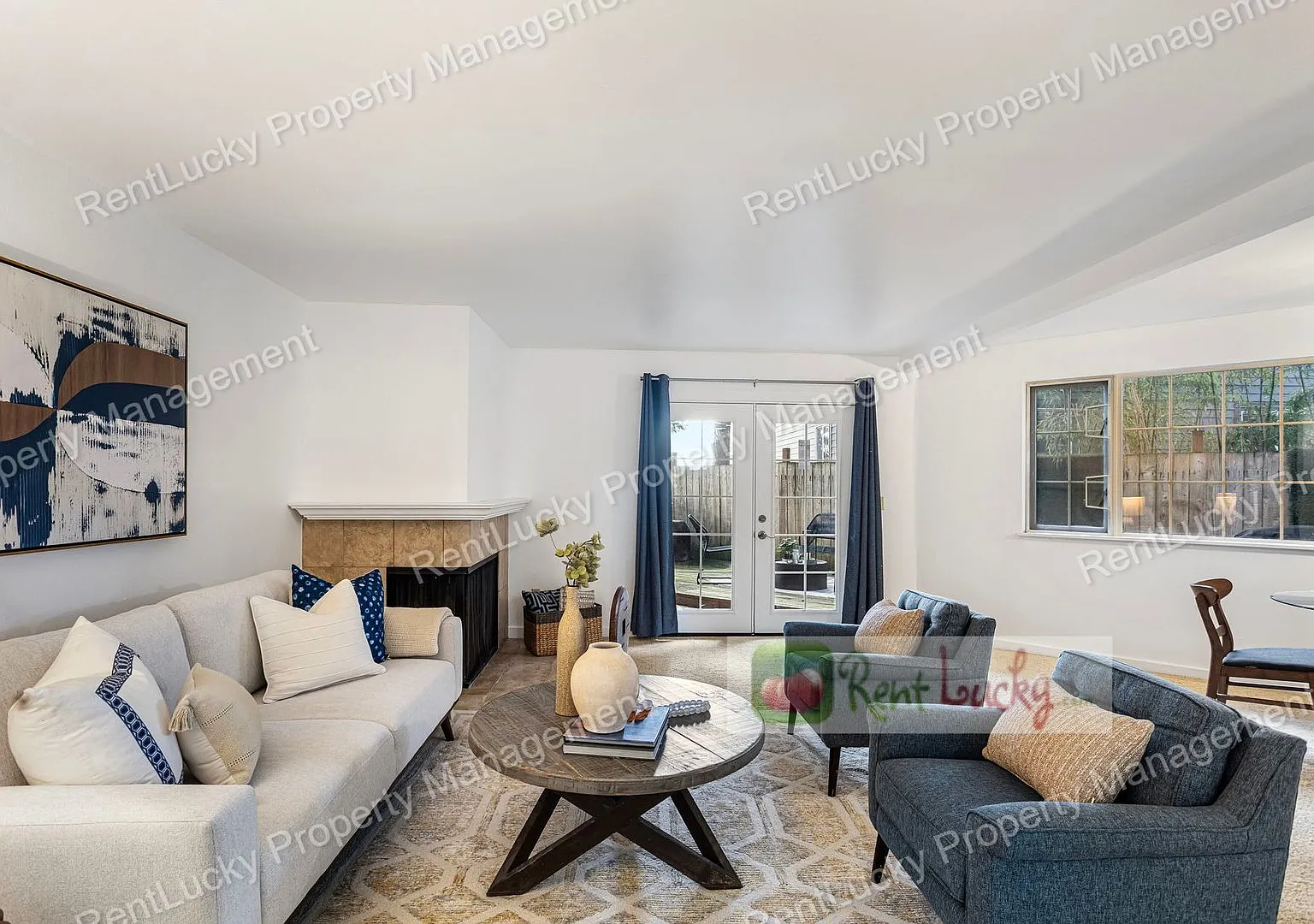 Beautifully Updated!! Gorgeous 2-Bedroom Condo In Amazing Kirkland Location! — Photo 4