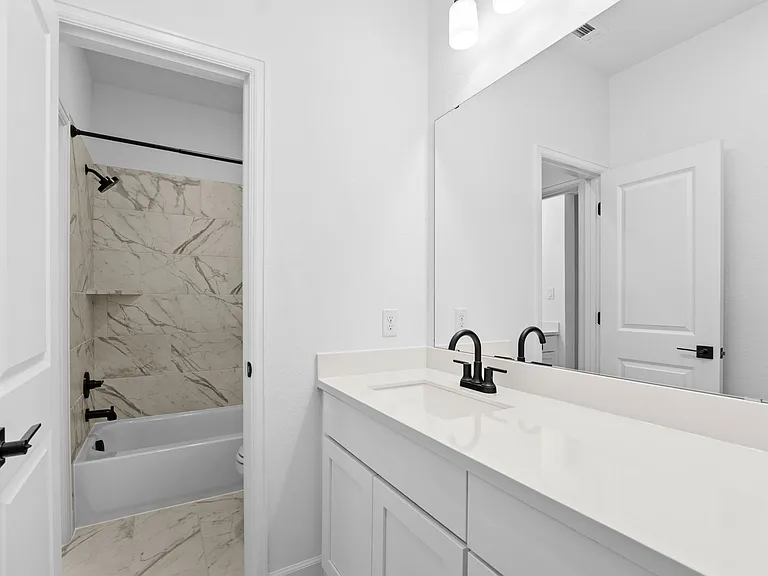310 Barton Crk — Photo 39