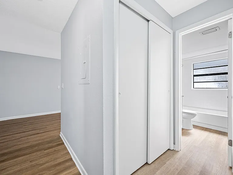 1308 W Waters Ave — Photo 14