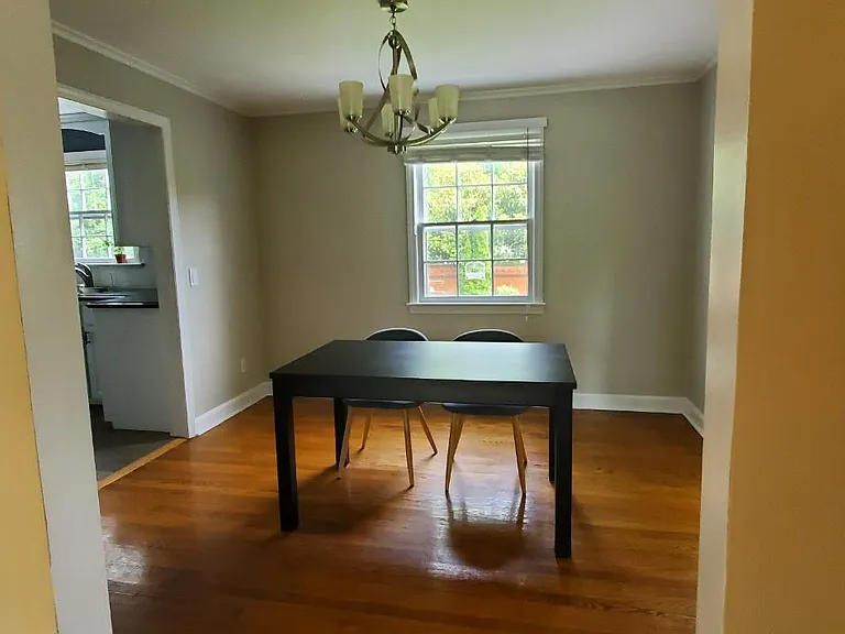 315 Clifton St — Photo 9