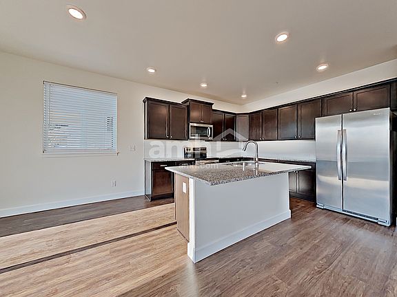 4th image of 13614 107th Avenue Ct E