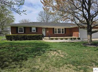 908 Sylvia Dr, Sedalia, MO 65301