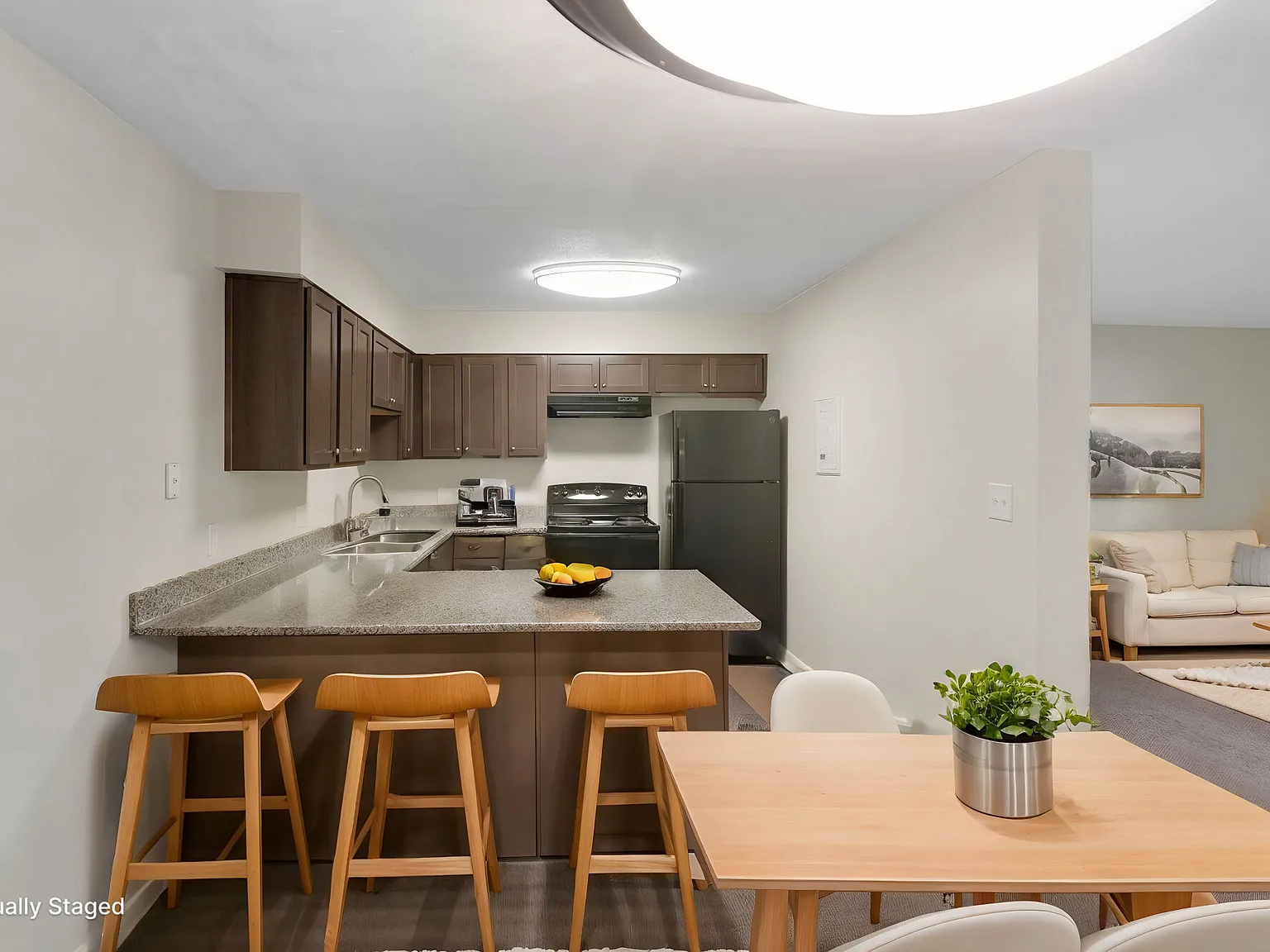 Timber Point Apartments — Photo 3