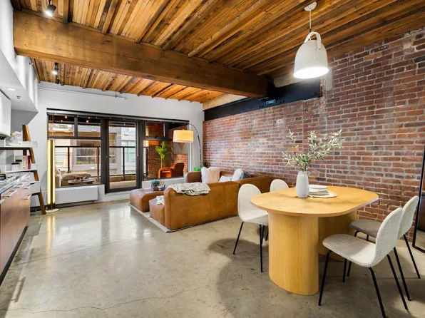 388 W 1st Ave #410, Vancouver, BC V5Y 0B2