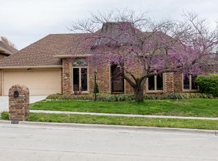 3130 S Oak Ave, Springfield, MO 65804