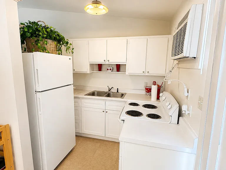 English Garden Kitchen