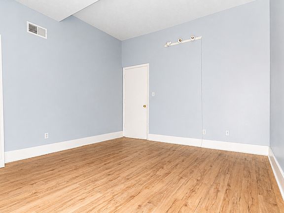 3rd image of 1507 S 4th St #5