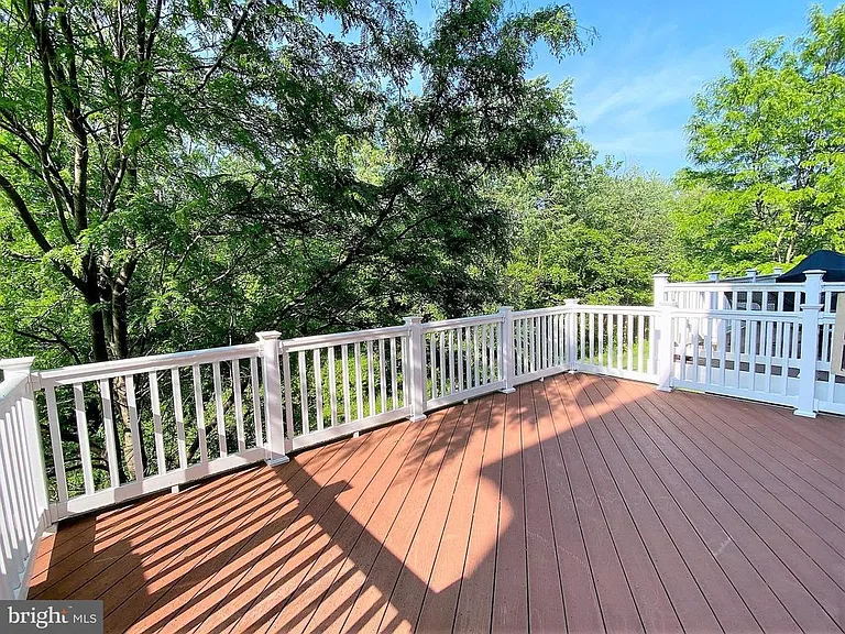 9706 Braidwood Ter — Photo 4