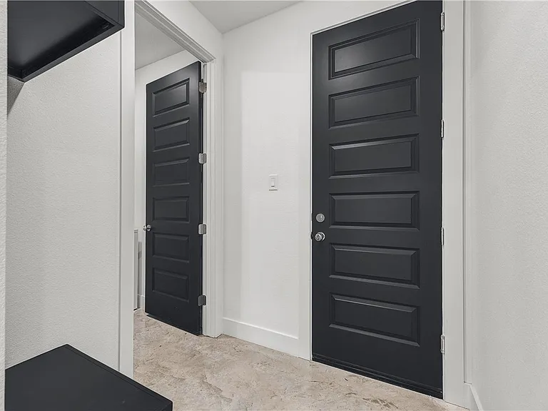 3008 Alpha Wolf Ct — Photo 12