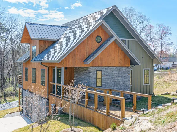 147 Abundance Run #4, Asheville, NC 28805