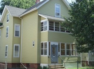 124 Beech St, Holyoke, MA 01040