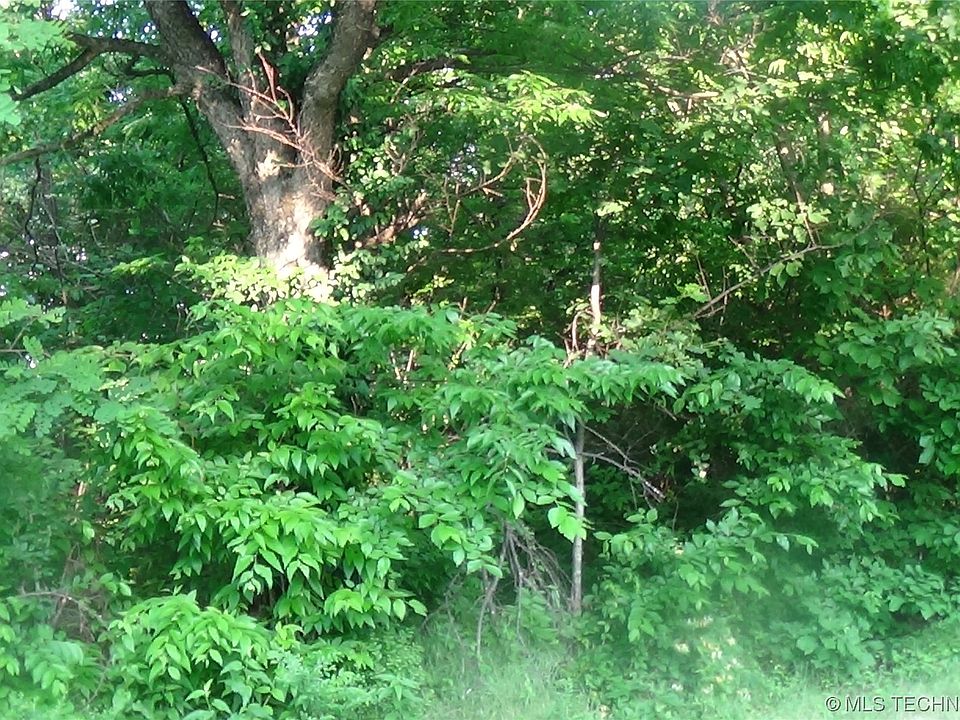 2nd image of Lakeview Dr