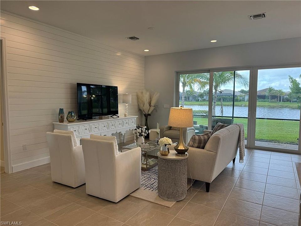 1st image of 11543 Jacaranda DR