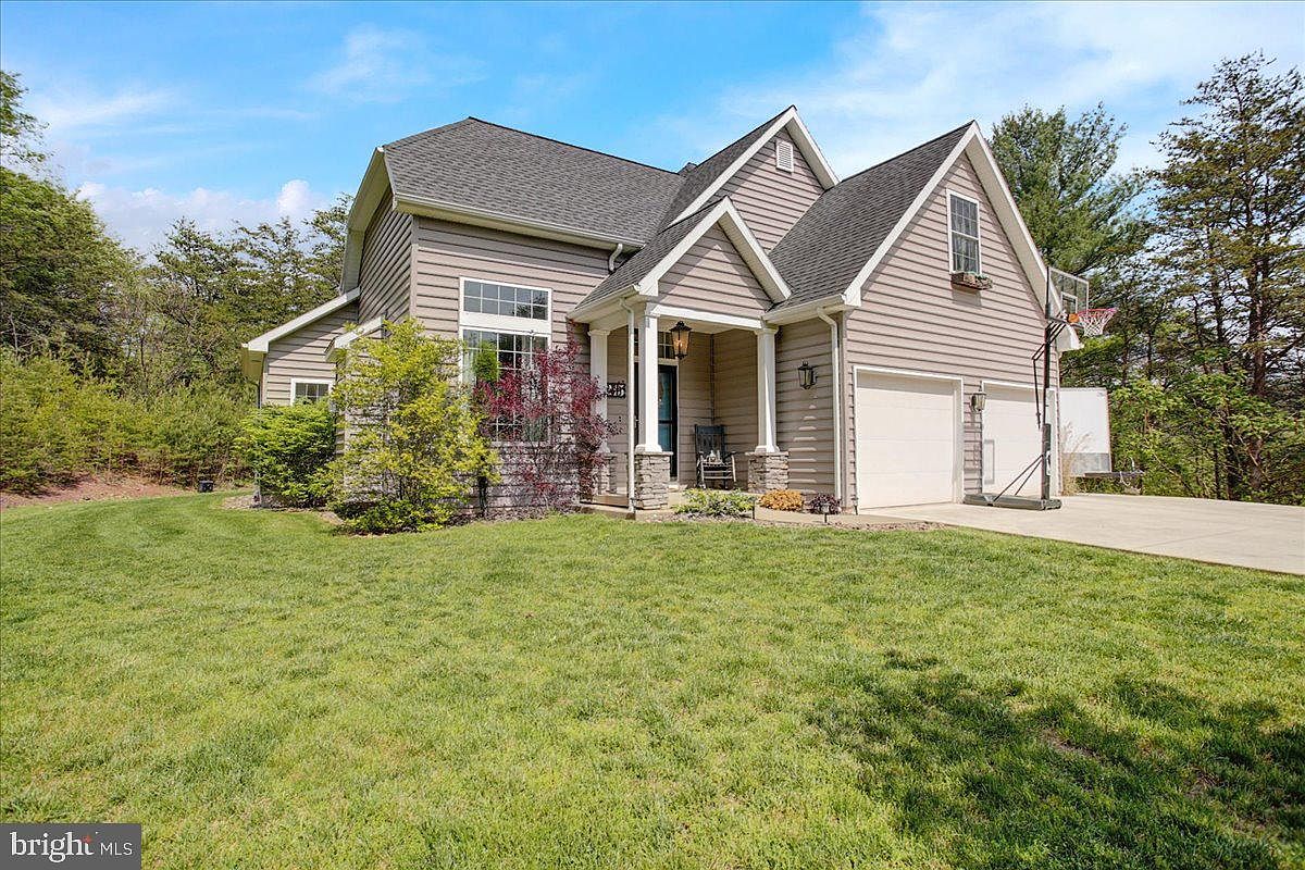 215 Meadow Dr, Auburn, PA 17922 Zillow