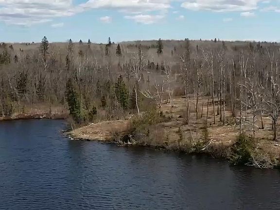 2nd image of 2102-12 N Bear Lake Rd