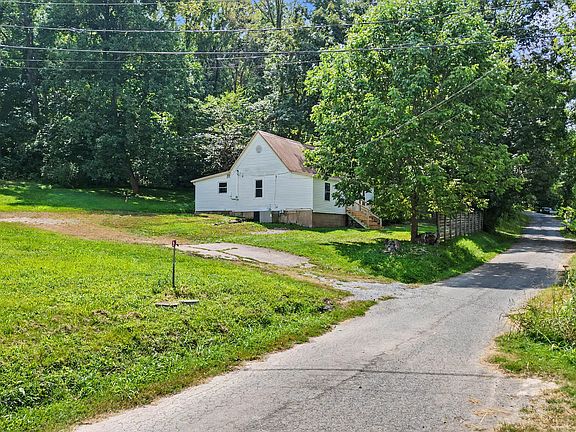 3rd image of 380 Mulberry Rd
