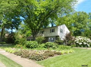 4095 Robinwood Rd, York, PA 17402