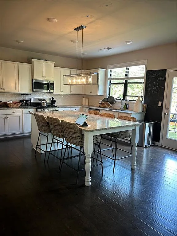 Building Photo - 3137 Cove View Ct