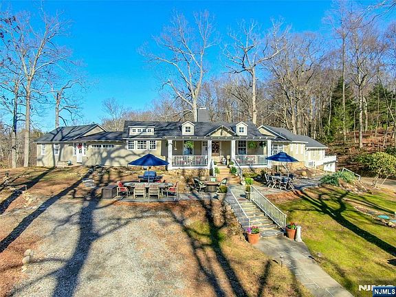 5th image of 28 Turners Lake Dr