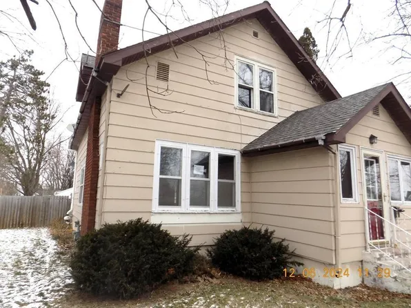 505 Menasha Ave E, Ladysmith, WI 54848