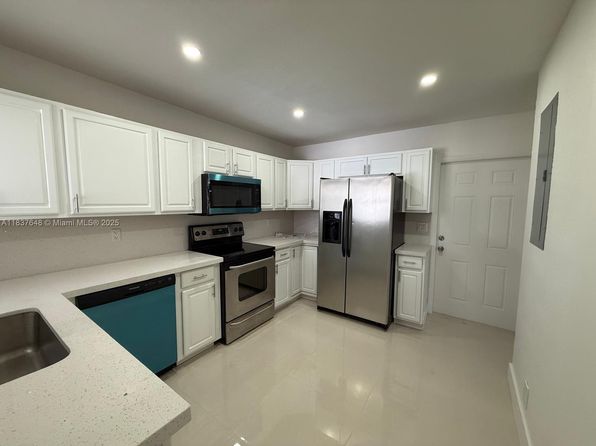 1494 W 34th St #1494