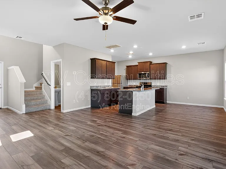 1712 Amaranth Ln — Photo 7