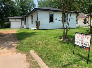 1018 Booker T Washington St, Conroe, TX 77301