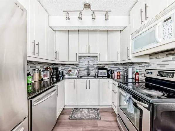 5520 W 1st Ave SE #57, Calgary, AB T2A 5Z7