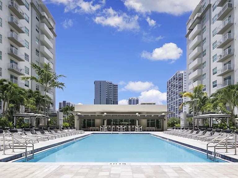 Camden Brickell — Photo 17