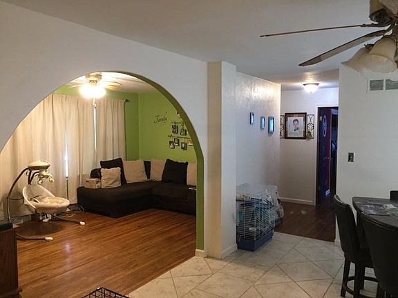 3rd image of 1410 N Nelson Ave