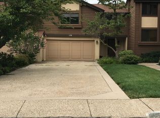 139 Sayre Dr, Princeton, NJ 08540