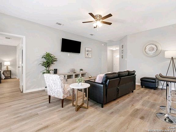 2nd image of 419 K St