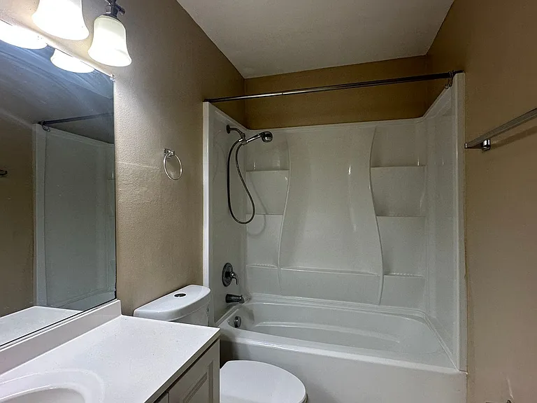 487 Carrigan Ave — Photo 17