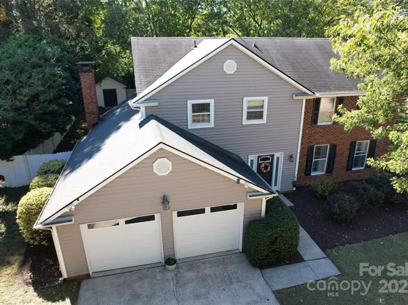 7433 Quail Ridge Dr, Charlotte, NC 28226