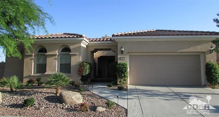 1st image of 81544 Avenida Sombra