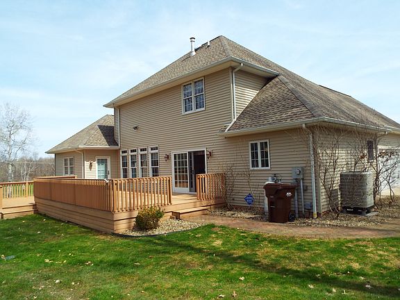 3rd image of 3195 Baywoods Dr