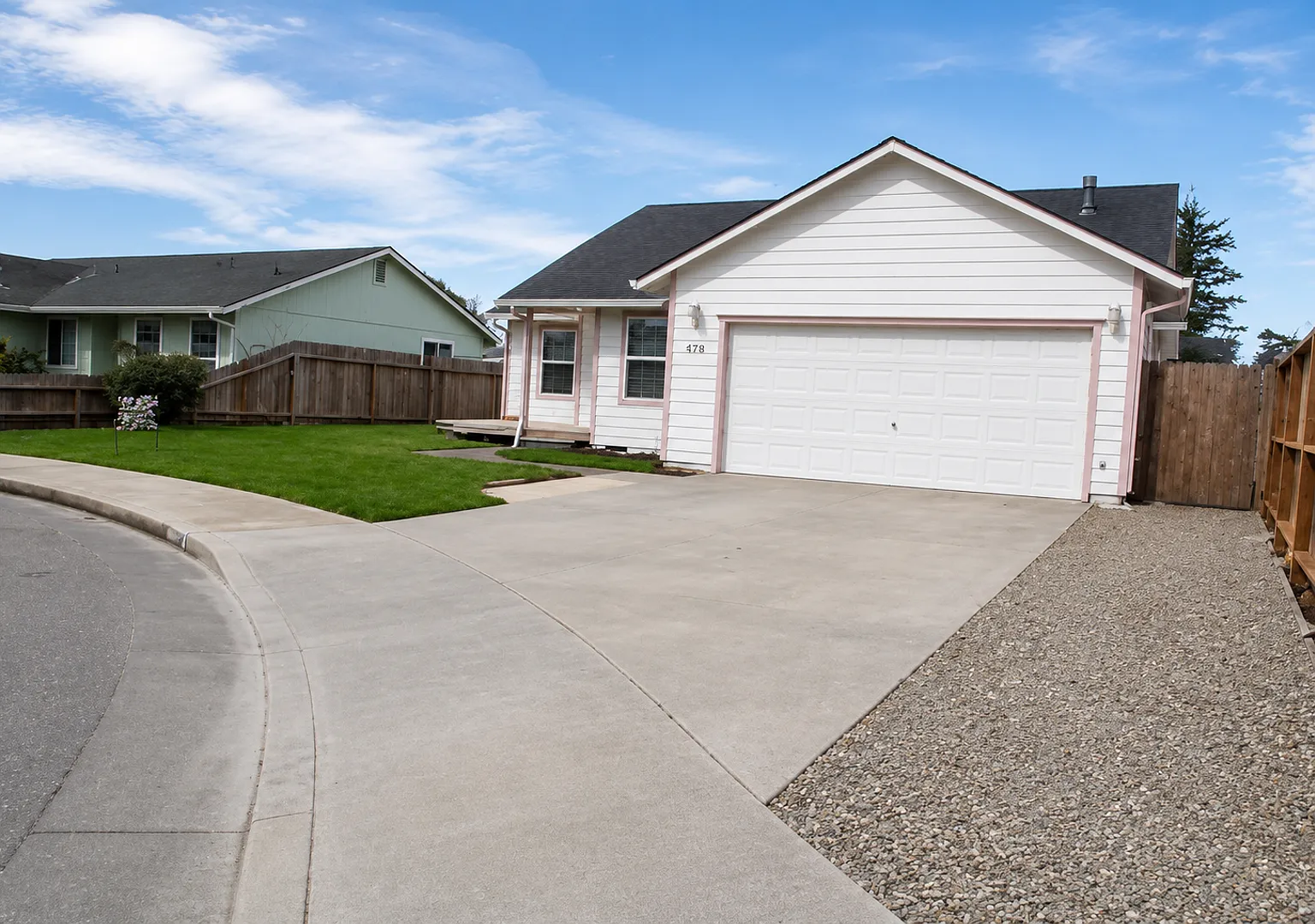 Spacious 3-Bedroom Home on a Quiet Cul-de-Sac in McKinleyville — Photo 1