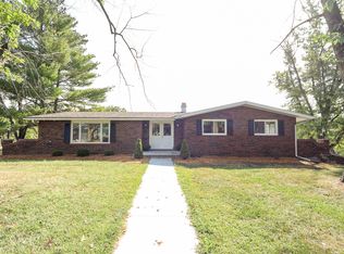 424 Greenbrier Rd, Moberly, MO 65270