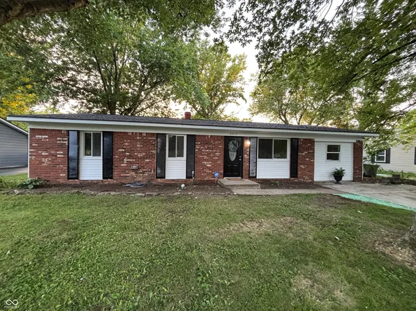 2015 Rosewood Dr, Anderson, IN 46011