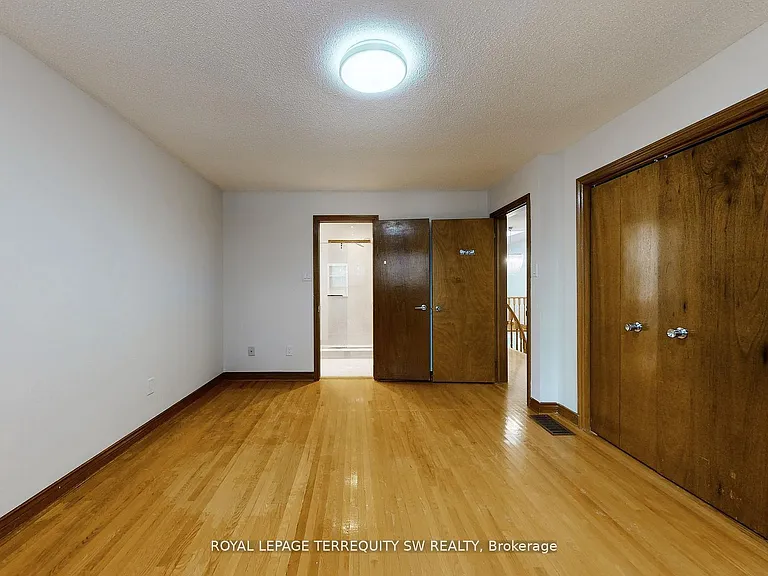 327A Beechgrove Dr — Photo 16