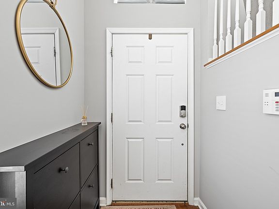 4th image of 2 Lamplighter Ln