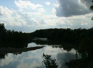 105 Bonnie Rd, Smithville, TX 78957