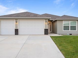 2822 S Belfair Pl, Kennewick, WA