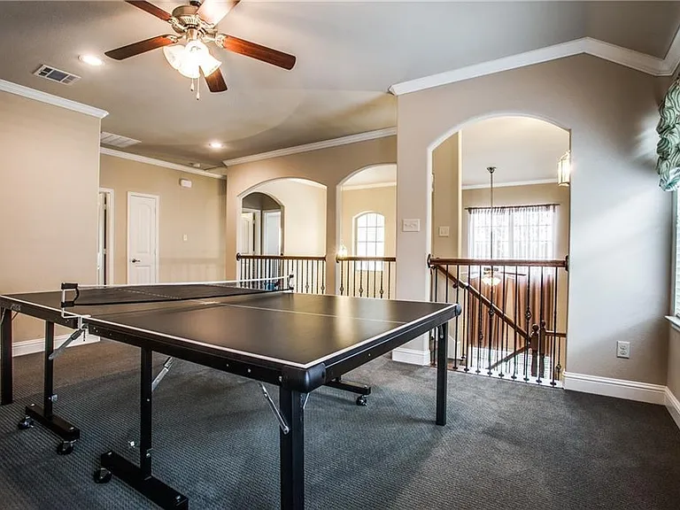 300 Rugby Ln — Photo 18